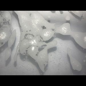 Meet your Posher, Chloe